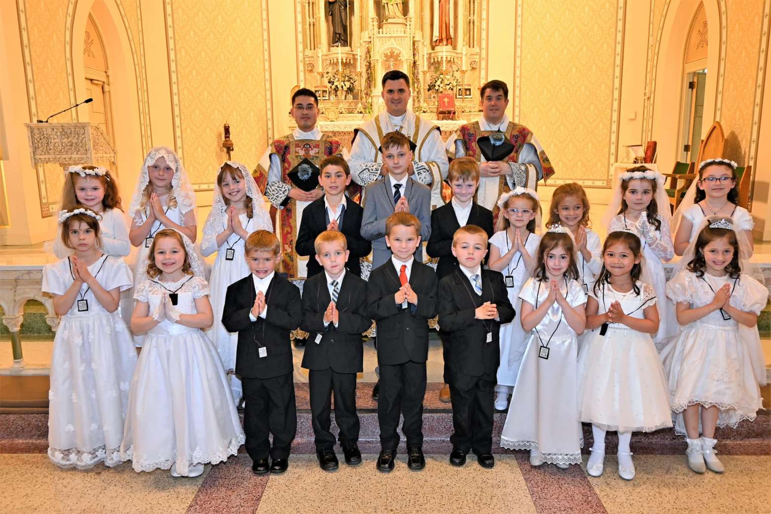 2022 06 firstcommunions1